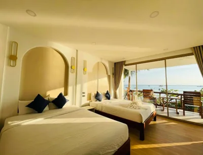 Habitación cuádruple con vistas al mar — Big Fish Resort Koh Tao